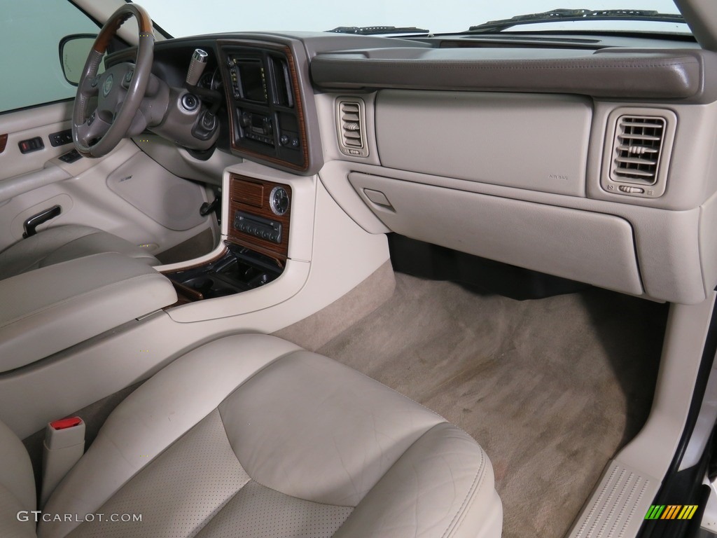 2004 Escalade EXT AWD - White Diamond / Shale photo #39