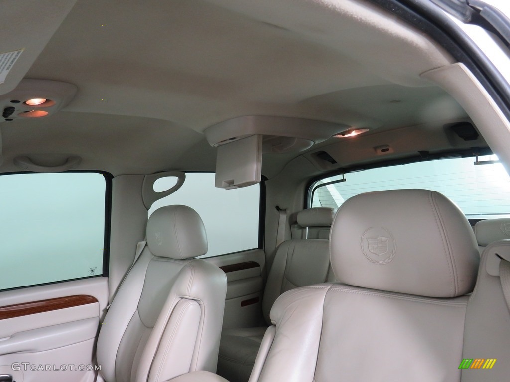 2004 Escalade EXT AWD - White Diamond / Shale photo #40