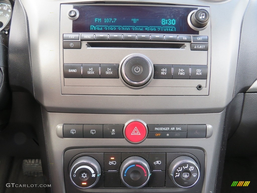 2012 Chevrolet Captiva Sport LS Controls Photos