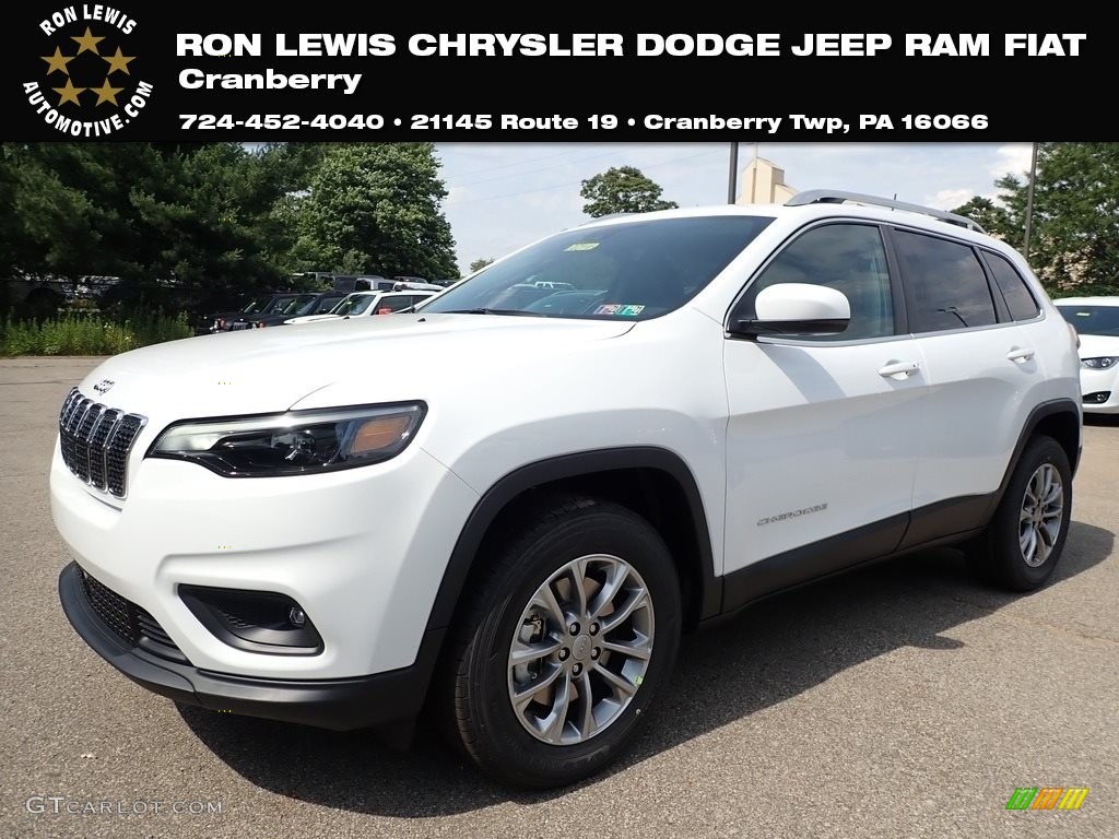 2020 Cherokee Latitude Plus 4x4 - Bright White / Black photo #1