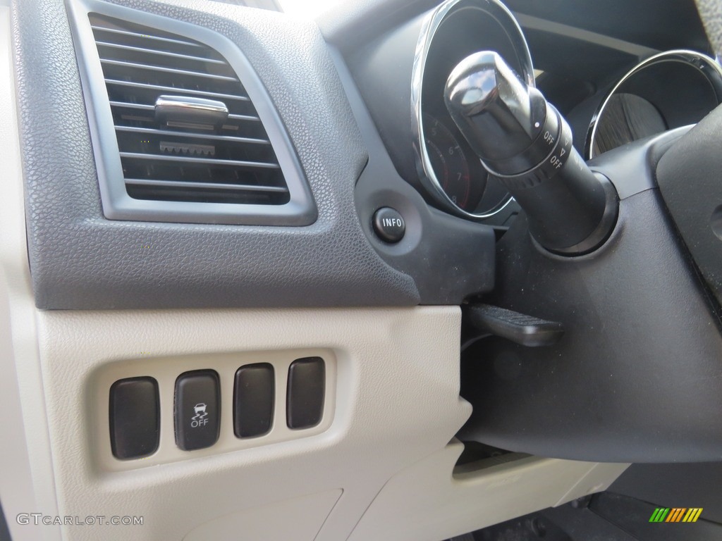 2017 Mitsubishi Outlander Sport ES AWC Controls Photo #138935960
