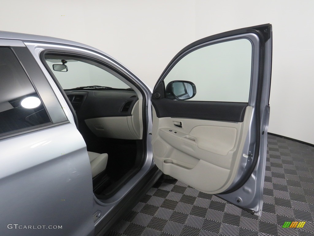 2017 Mitsubishi Outlander Sport ES AWC Black Door Panel Photo #138936254