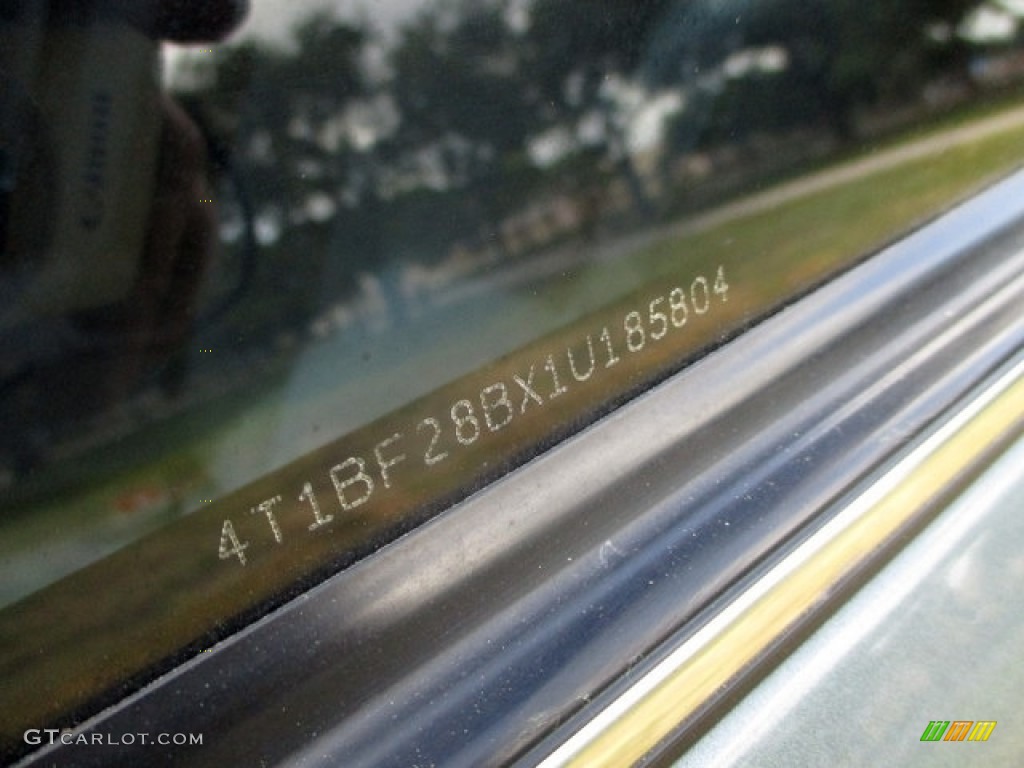 2001 Avalon XL - Silver Spruce Metallic / Ivory photo #47