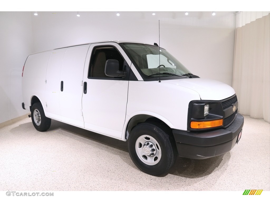 Summit White Chevrolet Express