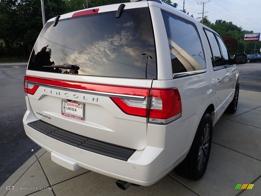 2017 Navigator Select 4x4 - White Platinum / Medium Light Stone photo #6