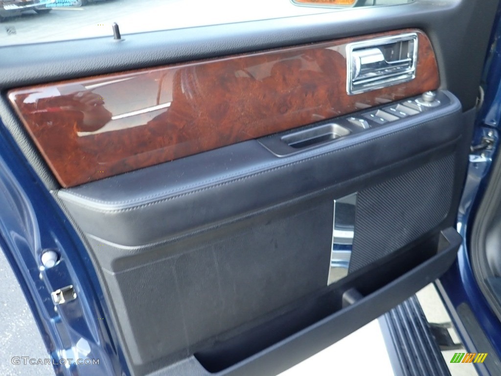 2017 Lincoln Navigator Select 4x4 Door Panel Photos