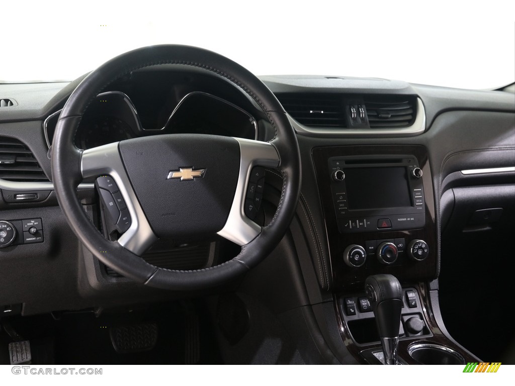 2017 Traverse LT - Summit White / Ebony photo #6