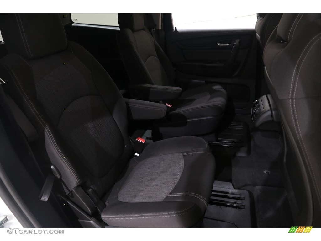 2017 Traverse LT - Summit White / Ebony photo #15