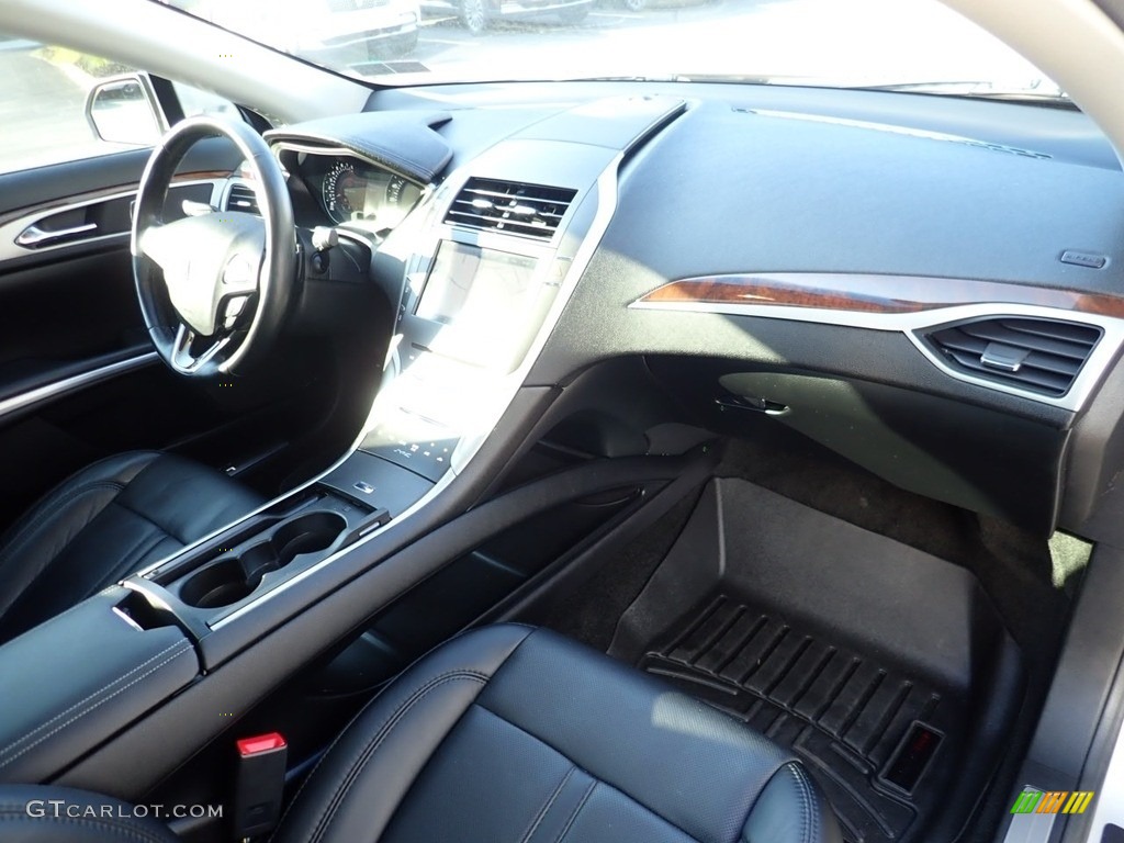 2016 Lincoln MKZ 3.7 AWD Ebony Dashboard Photo #138943682