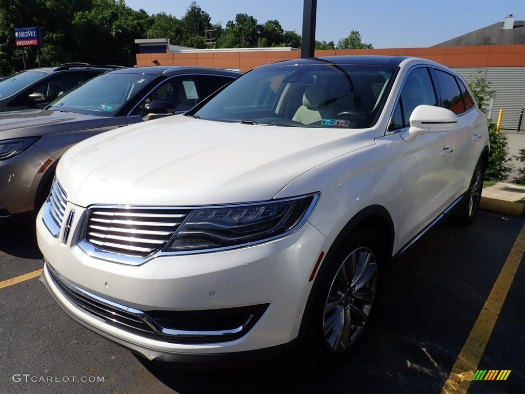 White Platinum 2016 Lincoln MKX Reserve AWD Exterior Photo #138945578