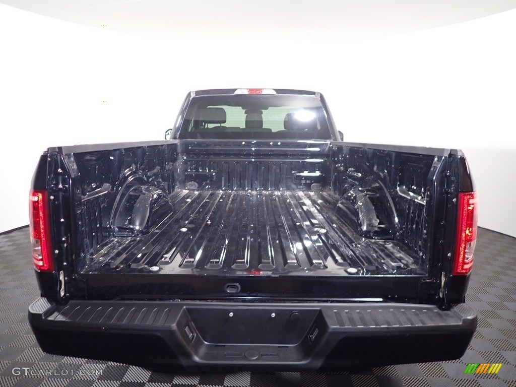 2016 F150 XL Regular Cab 4x4 - Shadow Black / Medium Earth Gray photo #11