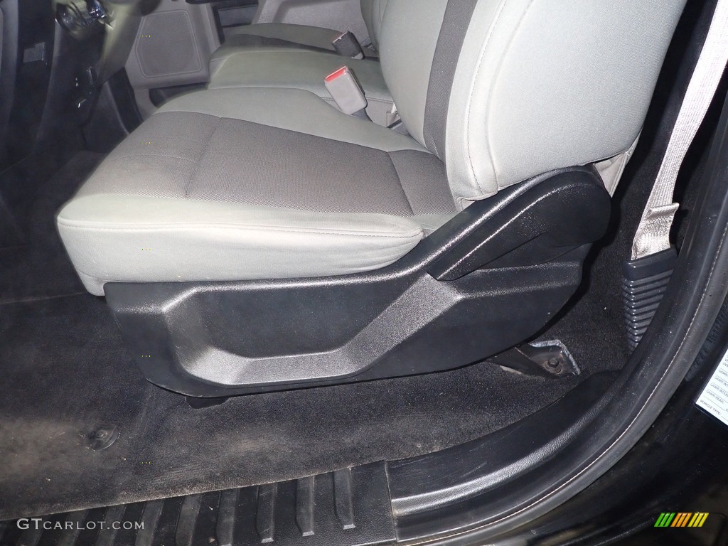 2016 F150 XL Regular Cab 4x4 - Shadow Black / Medium Earth Gray photo #16