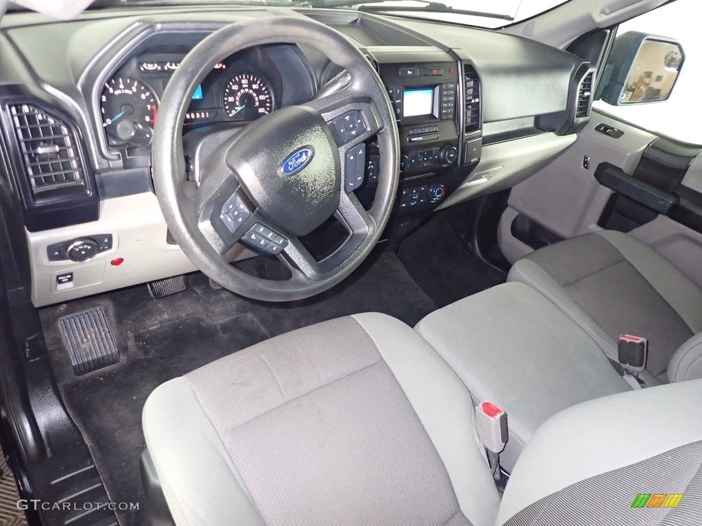 2016 F150 XL Regular Cab 4x4 - Shadow Black / Medium Earth Gray photo #18