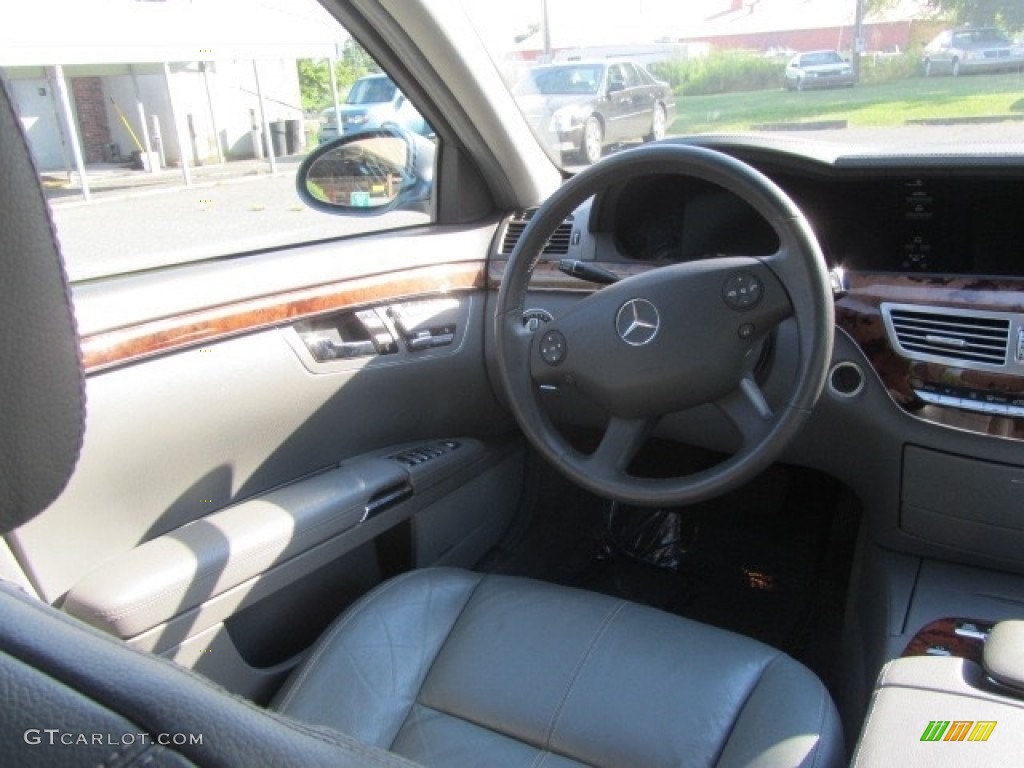 2008 S 550 Sedan - Flint Grey Metallic / Grey/Dark Grey photo #12