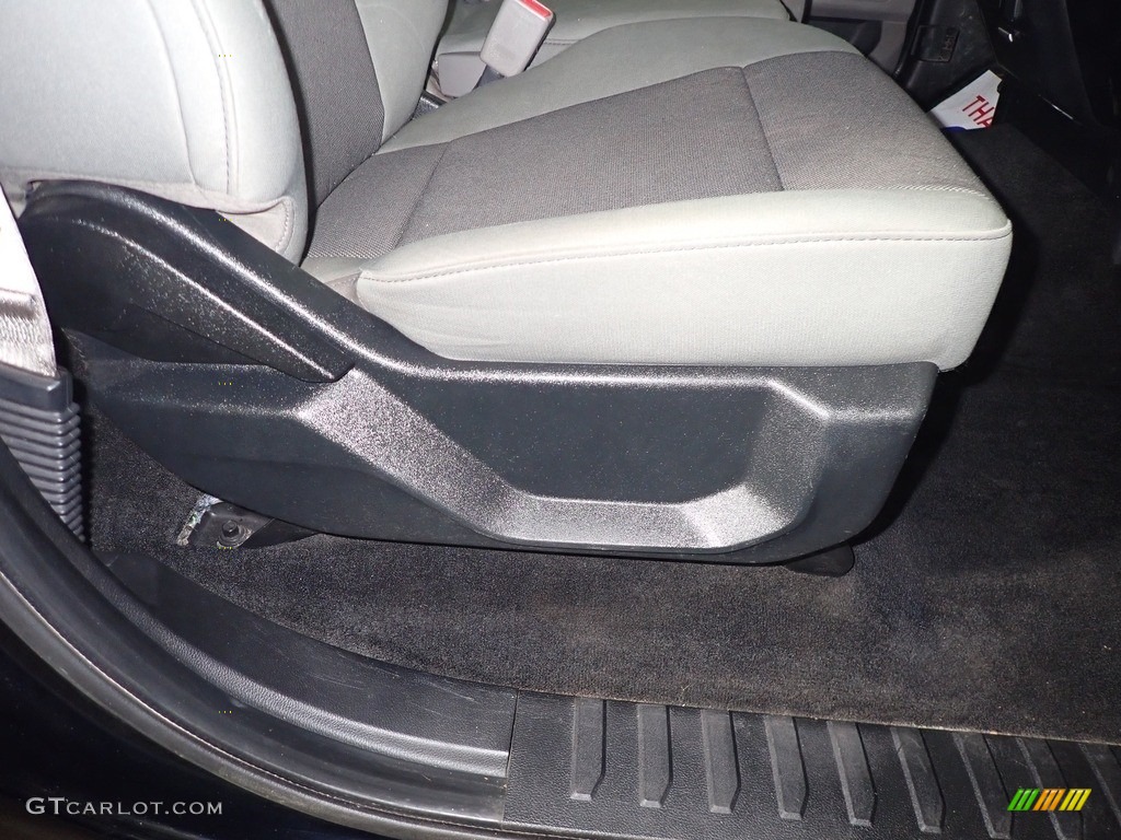 2016 F150 XL Regular Cab 4x4 - Shadow Black / Medium Earth Gray photo #20