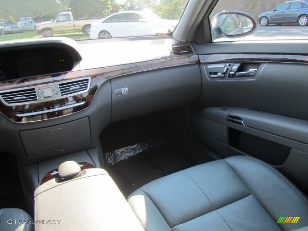 2008 S 550 Sedan - Flint Grey Metallic / Grey/Dark Grey photo #14