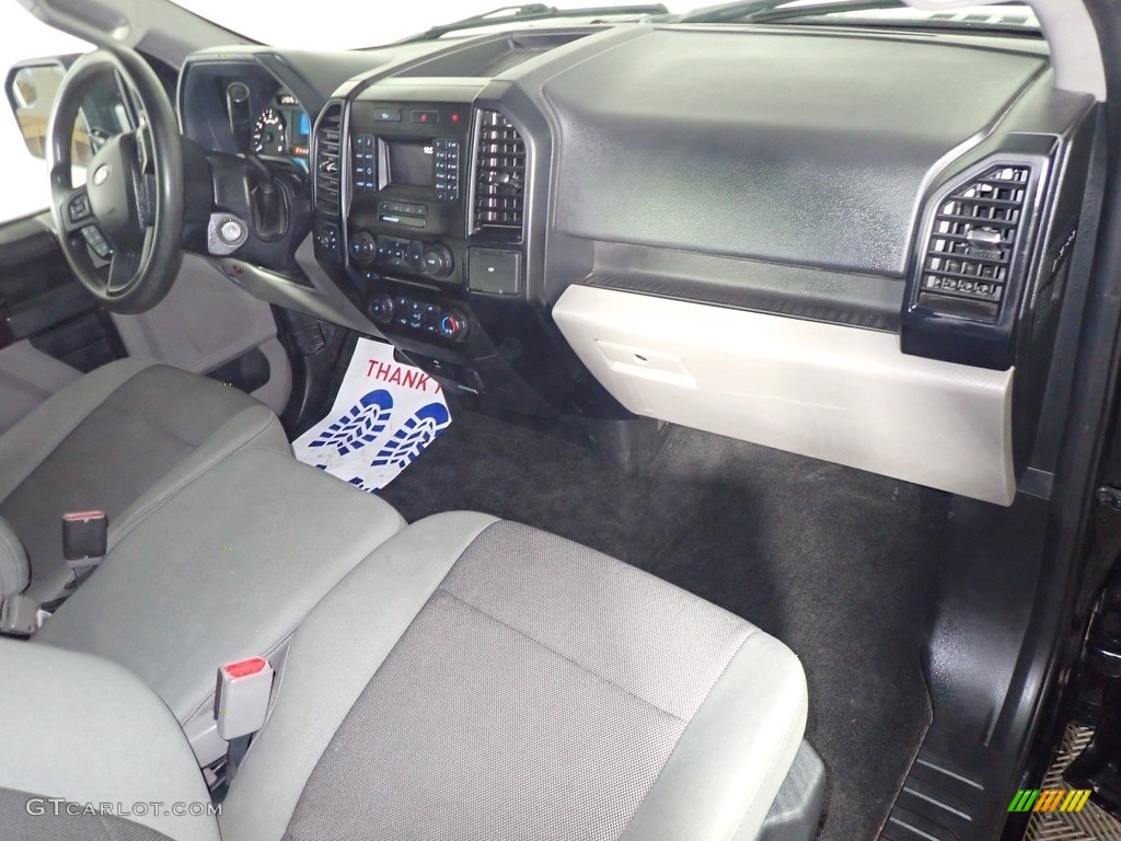 2016 F150 XL Regular Cab 4x4 - Shadow Black / Medium Earth Gray photo #21