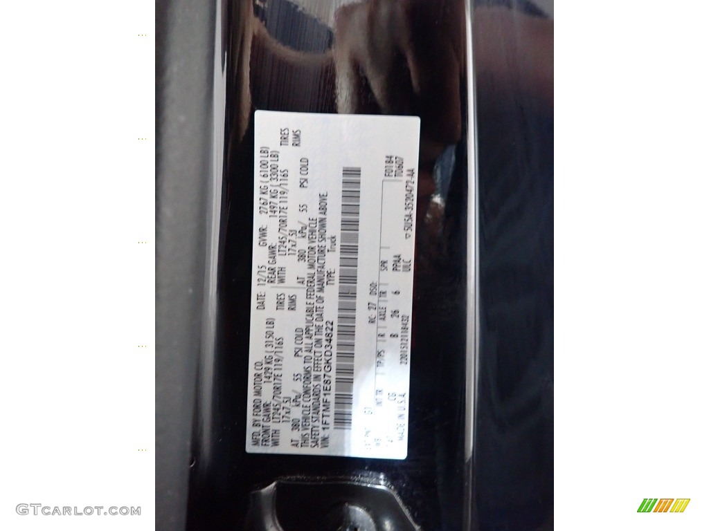 2016 F150 XL Regular Cab 4x4 - Shadow Black / Medium Earth Gray photo #27
