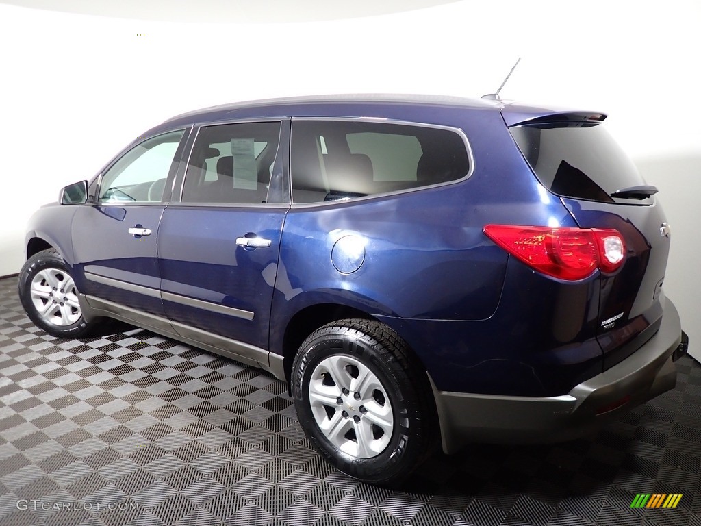 2011 Traverse LS AWD - Dark Blue Metallic / Dark Gray/Light Gray photo #9