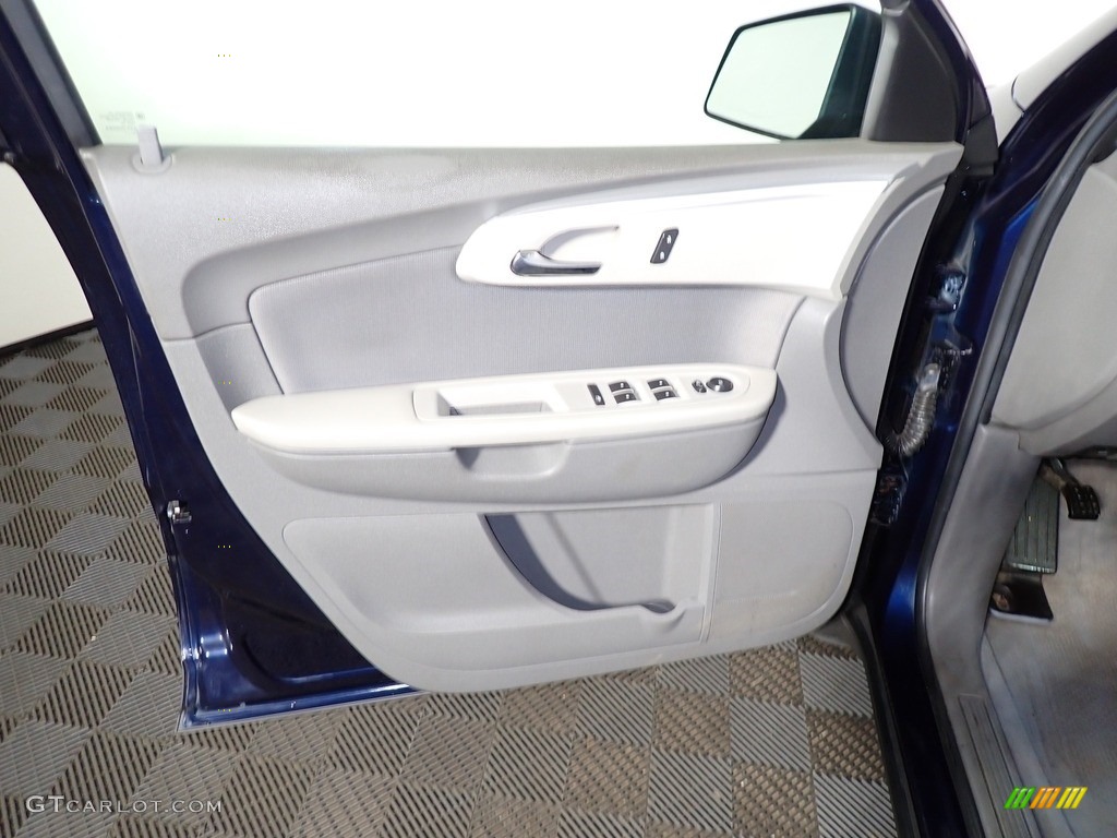 2011 Traverse LS AWD - Dark Blue Metallic / Dark Gray/Light Gray photo #17