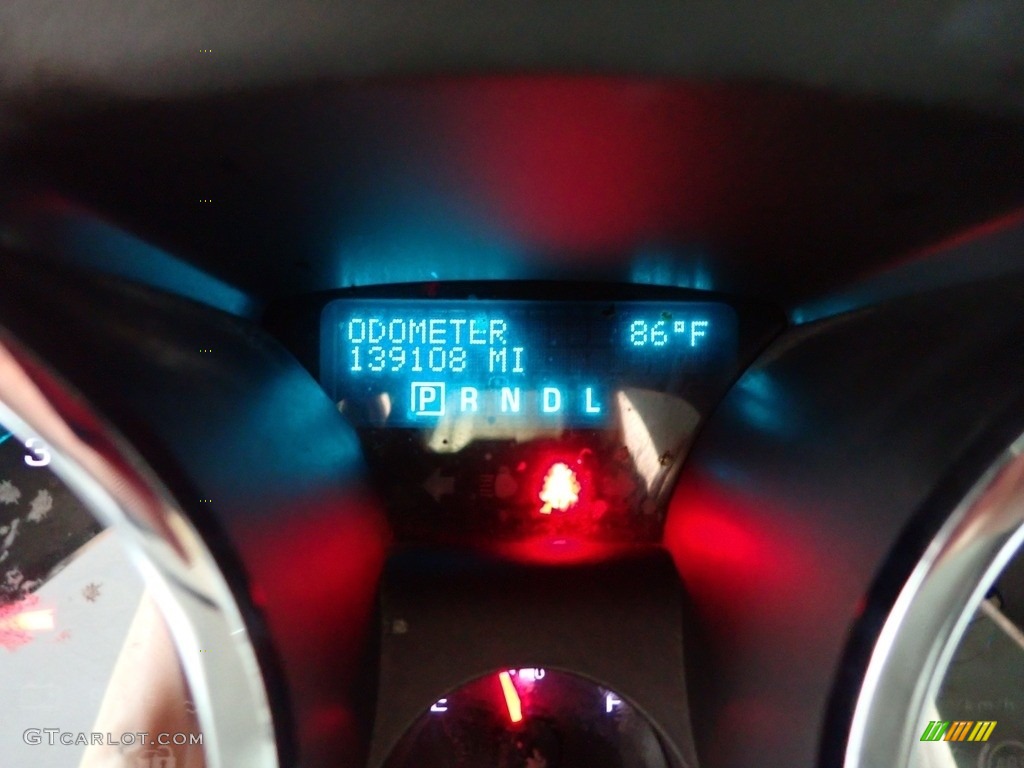 2011 Traverse LS AWD - Dark Blue Metallic / Dark Gray/Light Gray photo #29