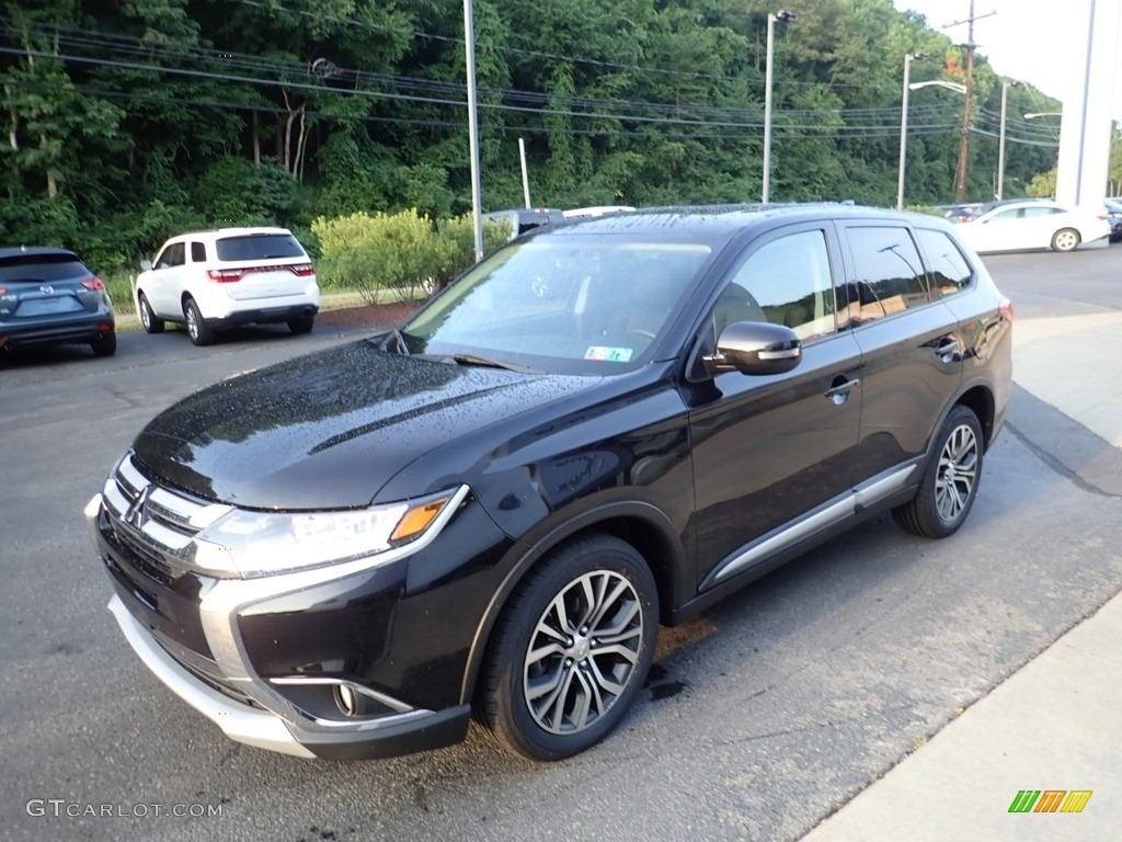Labrador Black Metallic 2017 Mitsubishi Outlander SE S-AWC Exterior Photo #138950822