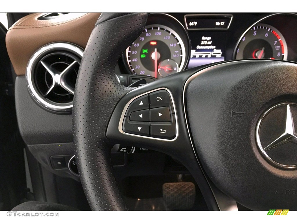 2016 Mercedes-Benz GLA 250 Controls Photo #138952346