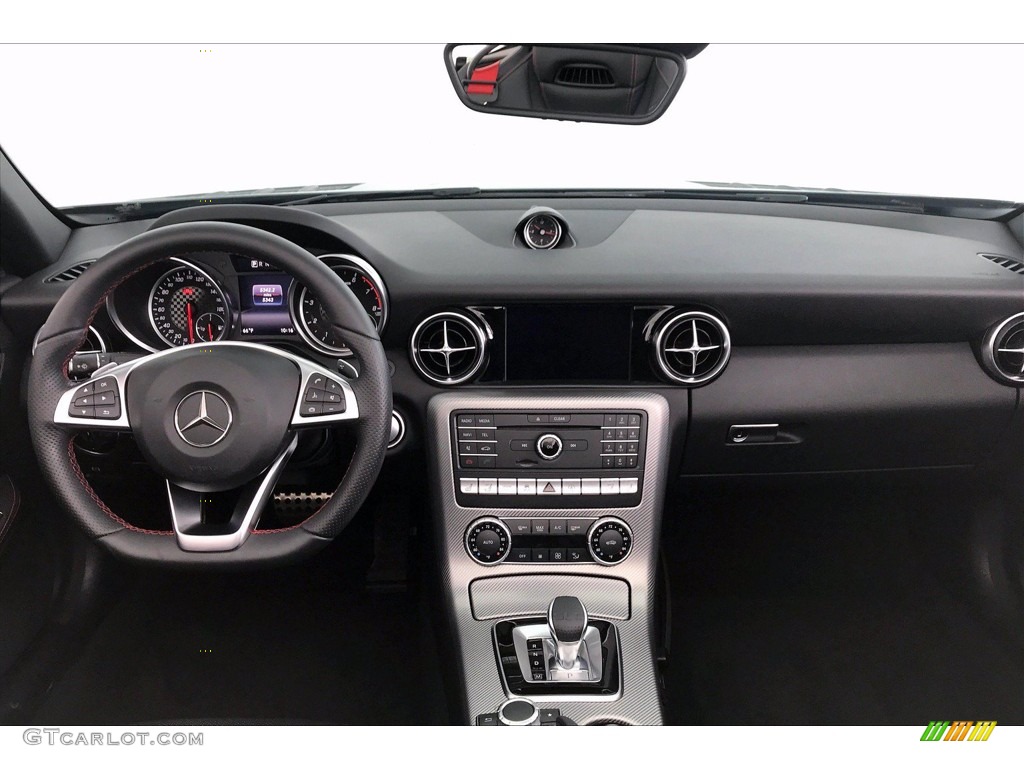 2017 Mercedes-Benz SLC 43 AMG Roadster Dashboard Photos
