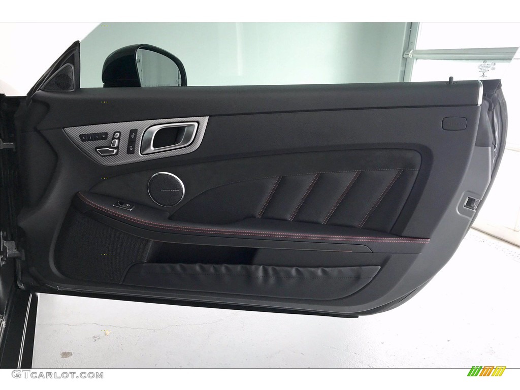 2017 Mercedes-Benz SLC 43 AMG Roadster Door Panel Photos