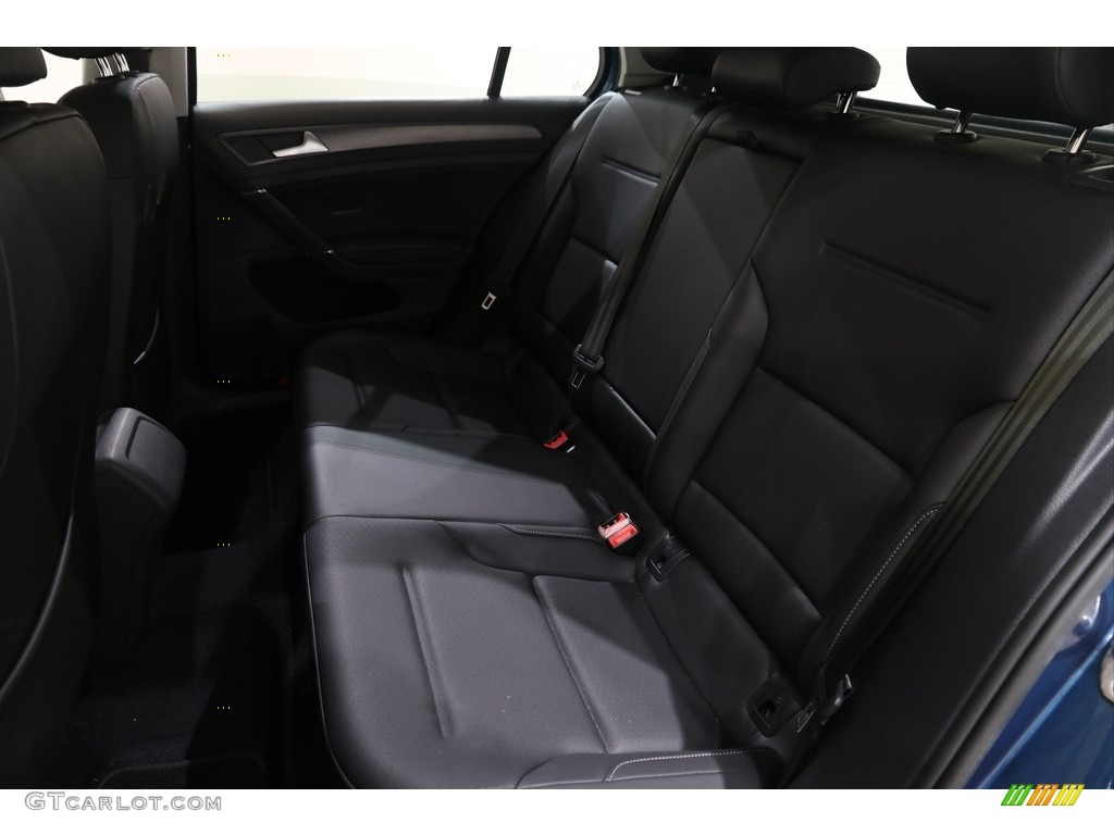 2019 Golf SE - Silk Blue Metallic / Titan Black photo #15