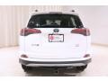 Super White - RAV4 XLE Photo No. 17