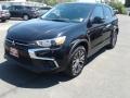 Front 3/4 View of 2019 Outlander Sport ES