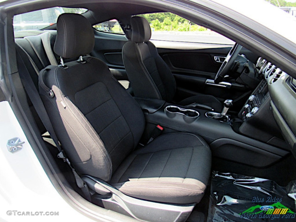 2016 Mustang V6 Coupe - Oxford White / Ebony photo #11