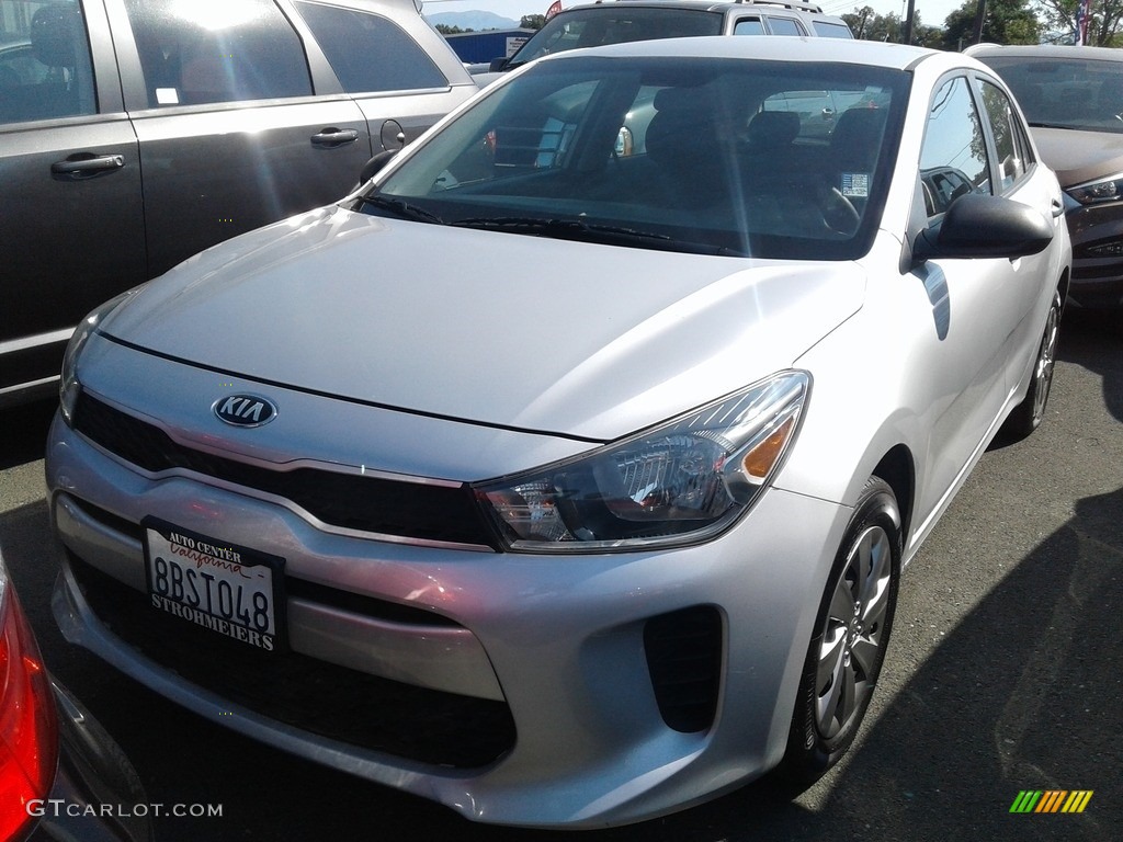 2018 Rio LX - Silky Silver / Black photo #1