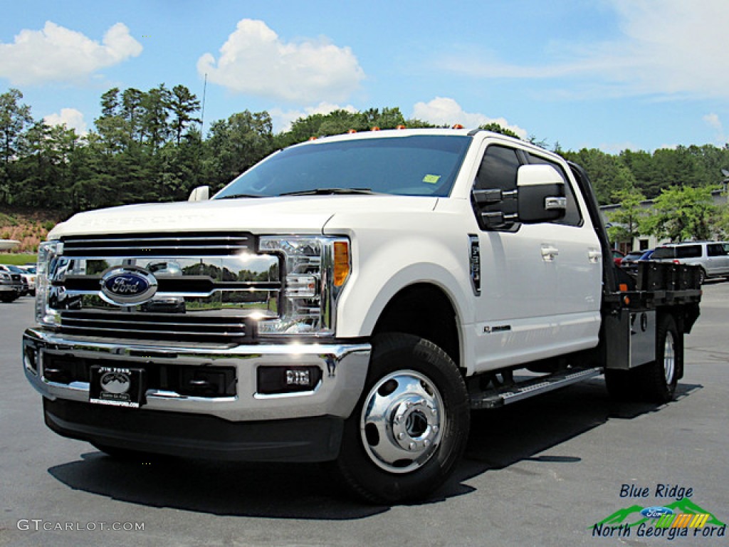 2017 Ford F350 Super Duty Lariat Crew Cab 4x4 Chassis Exterior Photos