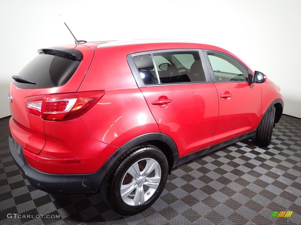 2011 Sportage LX - Signal Red / Alpine Gray photo #15