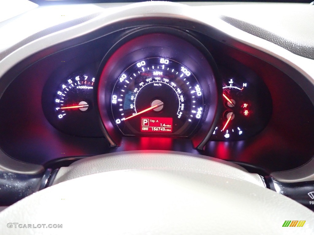 2011 Sportage LX - Signal Red / Alpine Gray photo #28