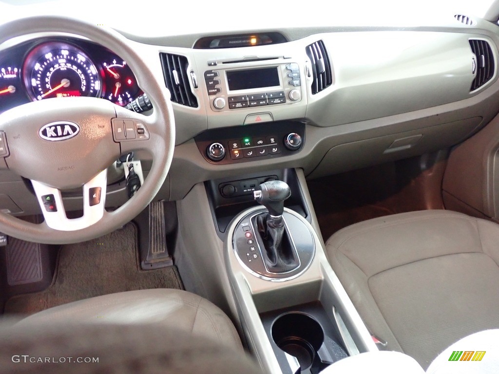 2011 Sportage LX - Signal Red / Alpine Gray photo #31
