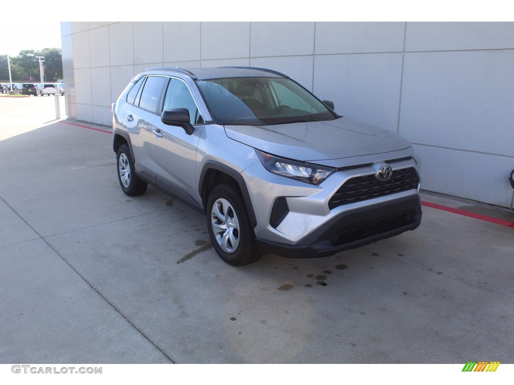 2019 RAV4 LE - Silver Sky Metallic / Black photo #2