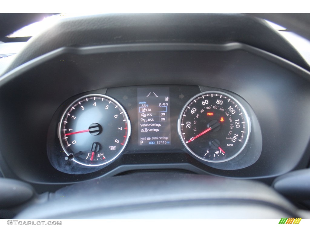 2019 RAV4 LE - Silver Sky Metallic / Black photo #13