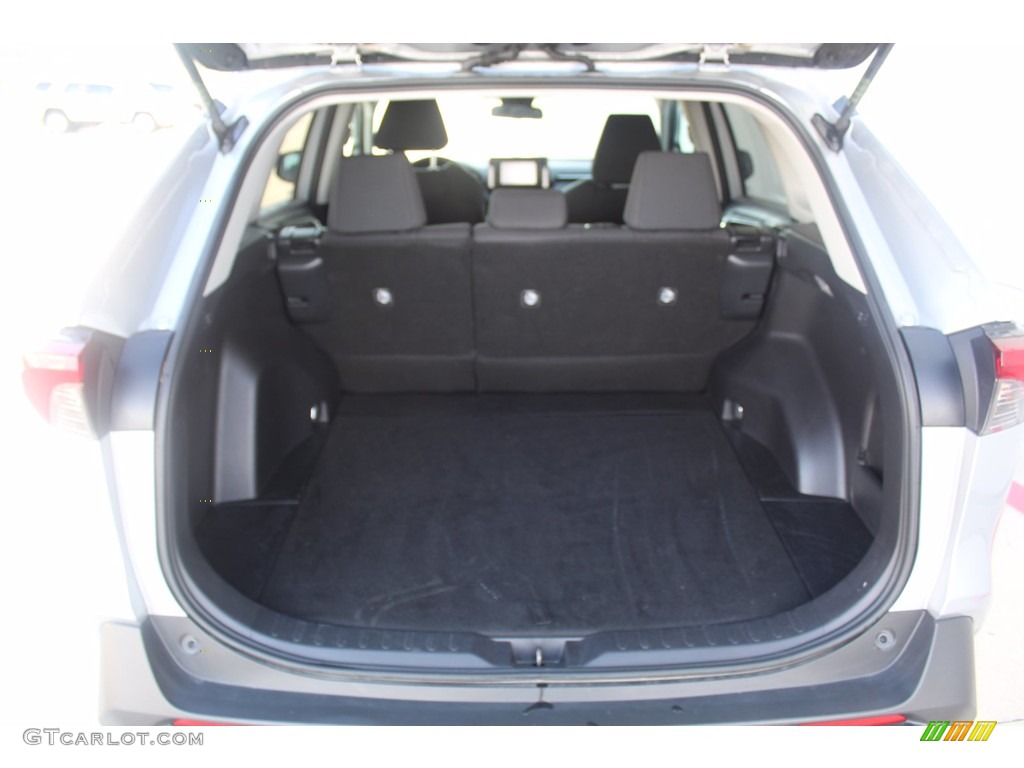 2019 RAV4 LE - Silver Sky Metallic / Black photo #22