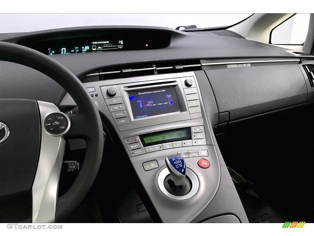 2015 Prius Two Hybrid - Classic Silver Metallic / Misty Gray photo #5