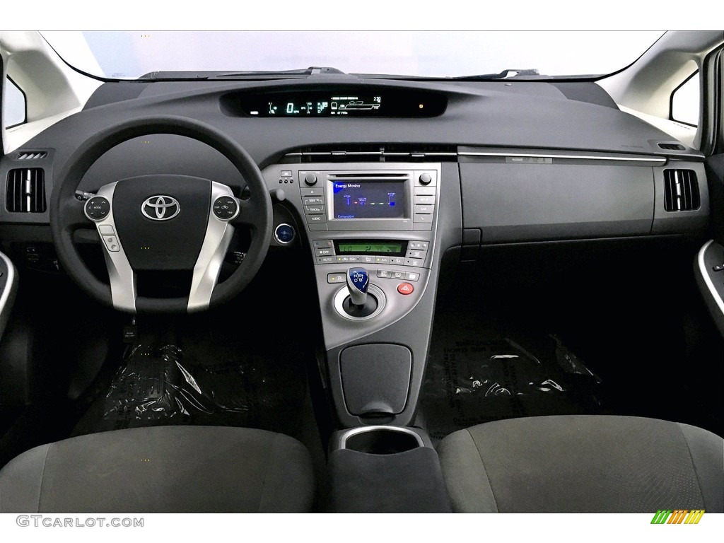 2015 Prius Two Hybrid - Classic Silver Metallic / Misty Gray photo #15