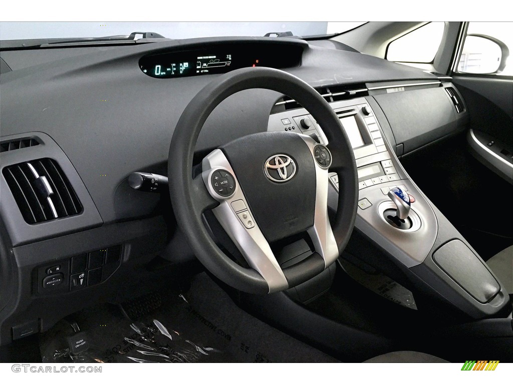 2015 Prius Two Hybrid - Classic Silver Metallic / Misty Gray photo #21