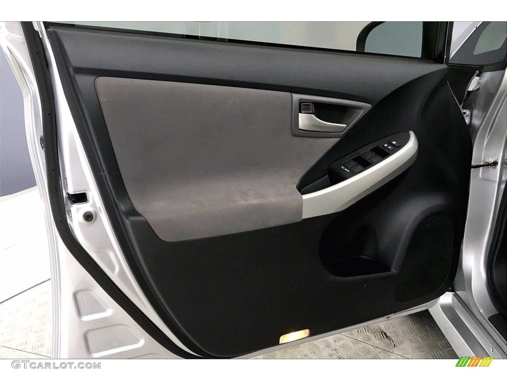 2015 Prius Two Hybrid - Classic Silver Metallic / Misty Gray photo #23