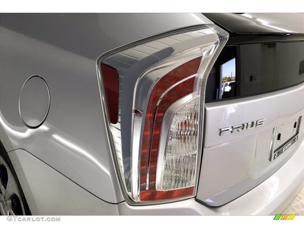 2015 Prius Two Hybrid - Classic Silver Metallic / Misty Gray photo #27