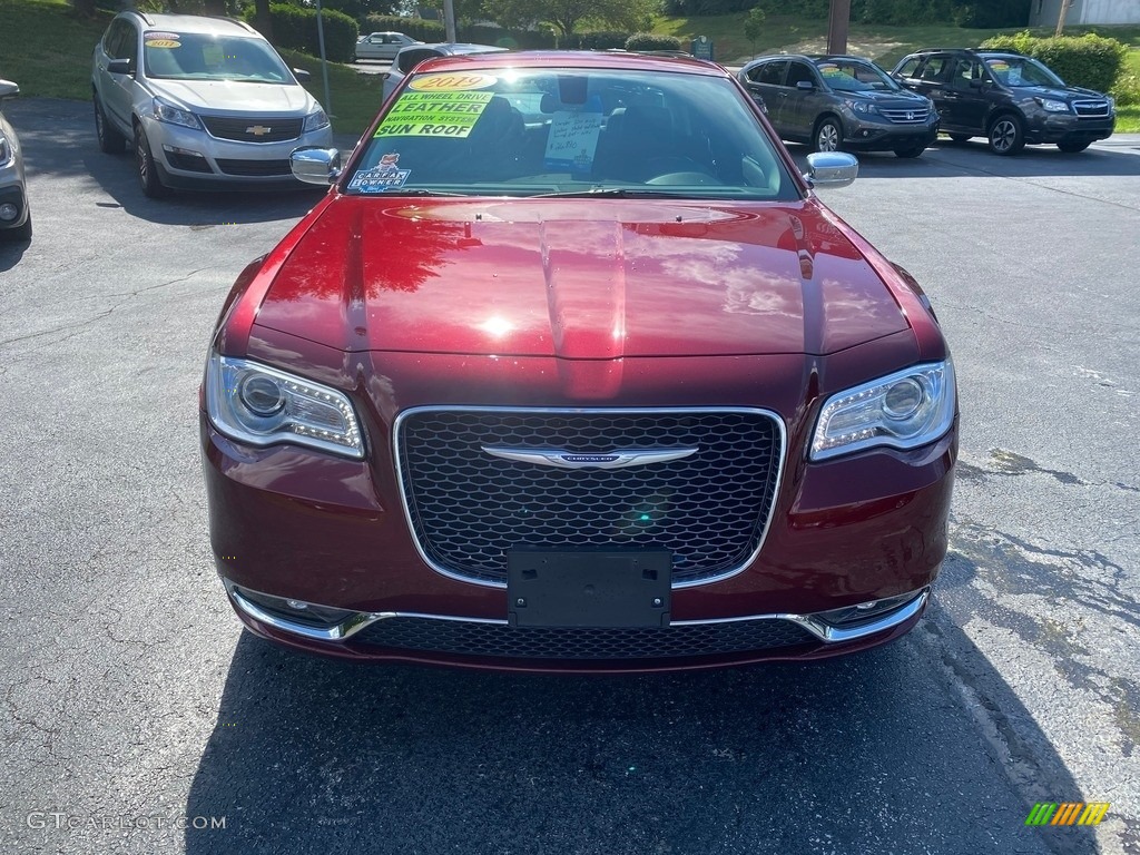 2019 300 Limited AWD - Velvet Red Pearl / Black photo #3