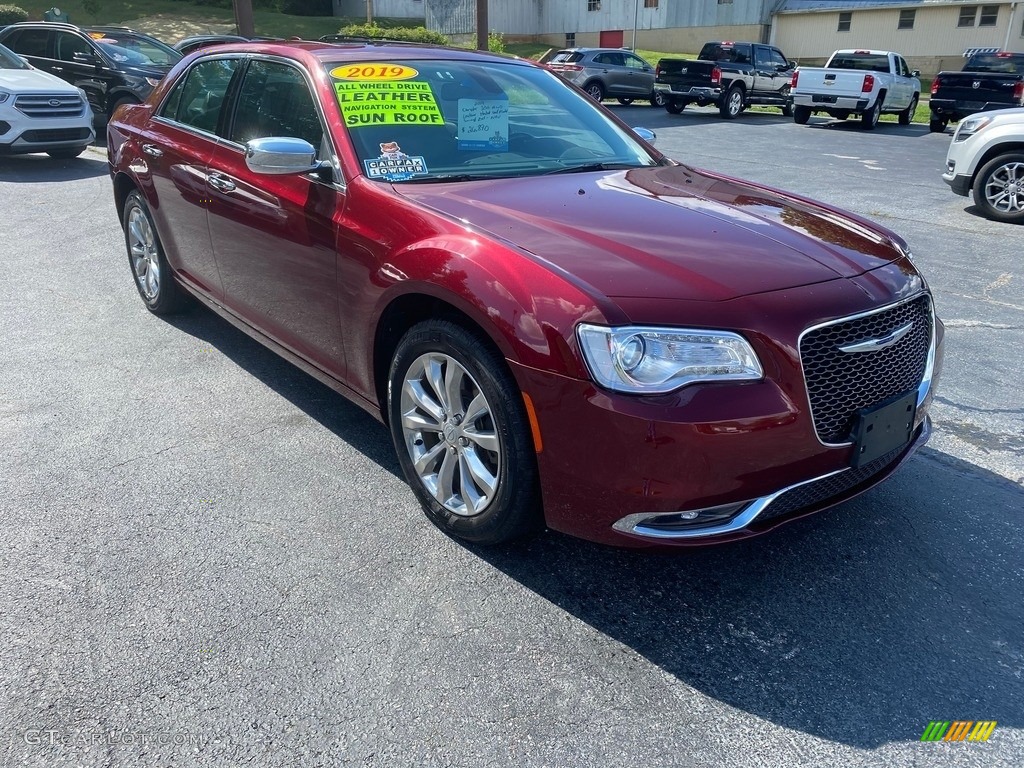 2019 300 Limited AWD - Velvet Red Pearl / Black photo #4