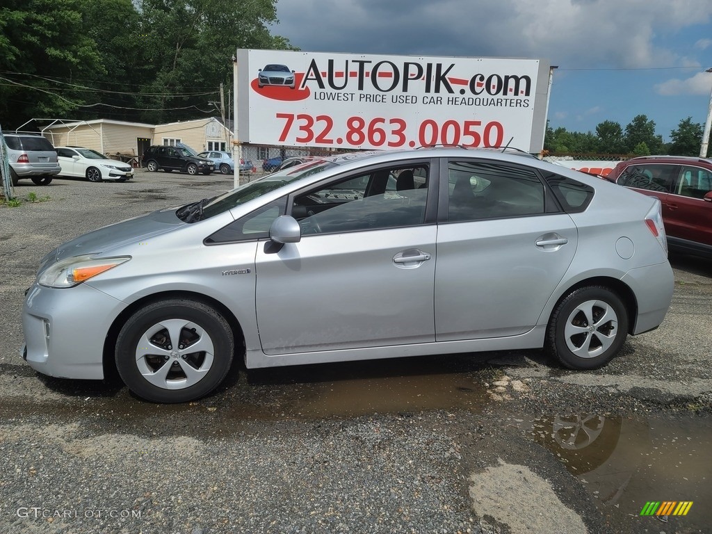 2012 Prius 3rd Gen Five Hybrid - Classic Silver Metallic / Dark Gray photo #2