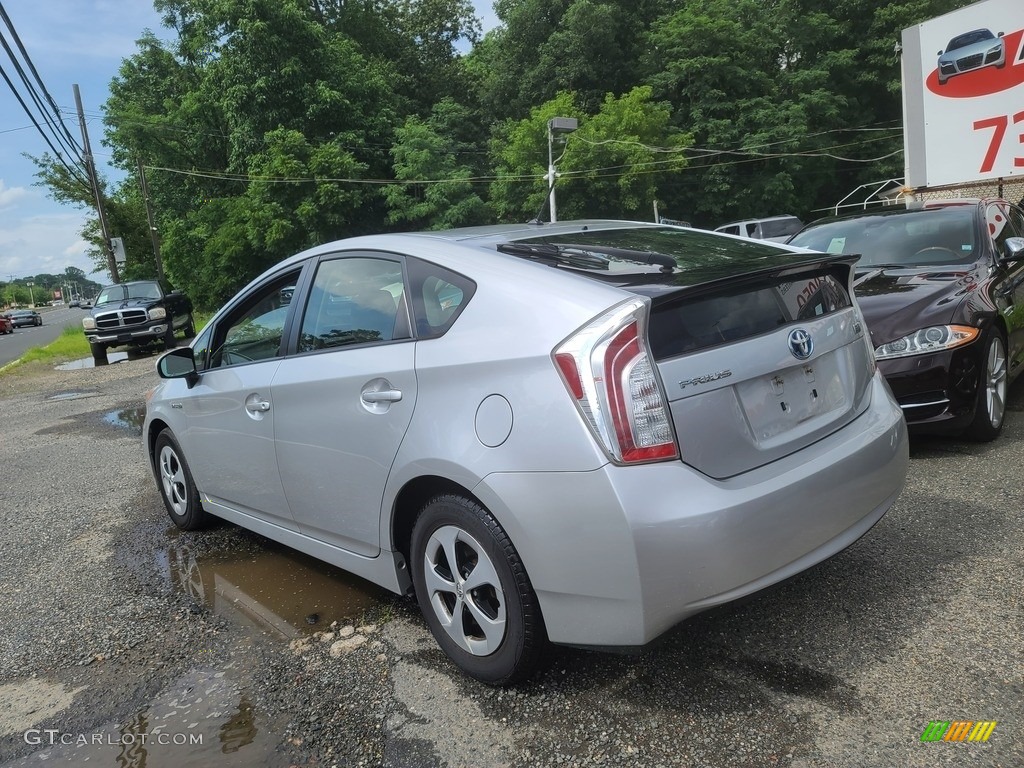 2012 Prius 3rd Gen Five Hybrid - Classic Silver Metallic / Dark Gray photo #3